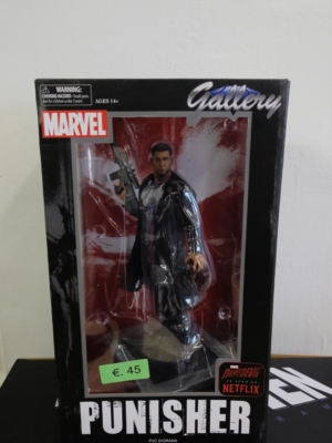 the punisher netflix dardevil serie pvc statue