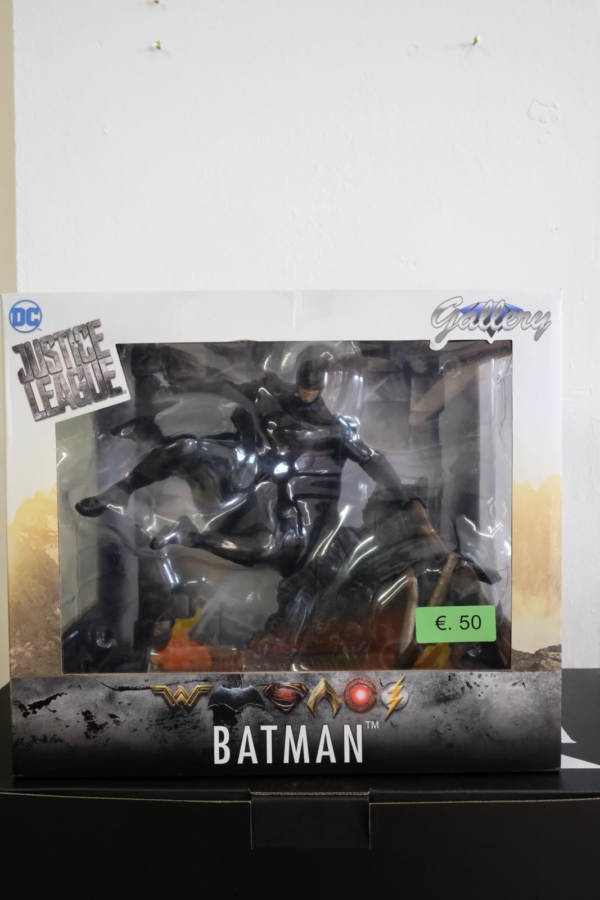 batman pvc statue