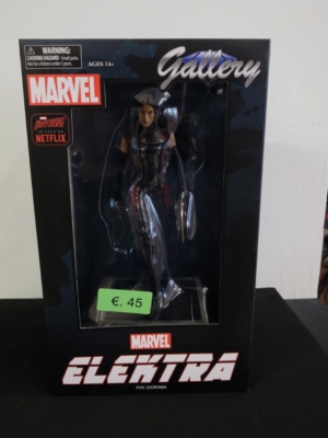 elektra serie tv daredevil pvc statue