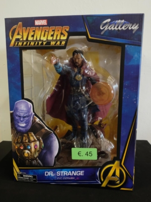 doctor strange infinity war pvc sttue