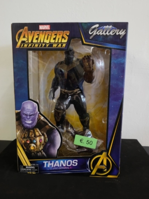 thanos infinity war pvc statue