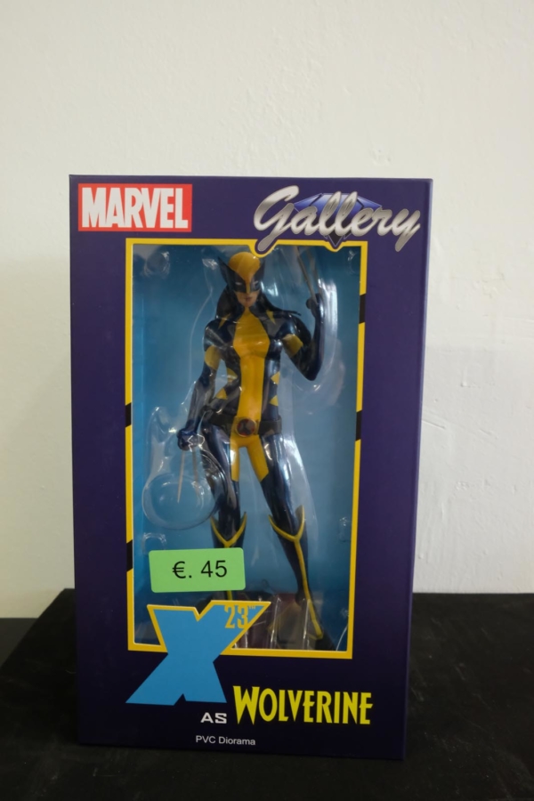 x21 wolverine pvc statue