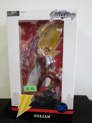 shazam dc gallery pvc statue