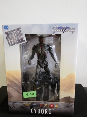 cyborg justice league pvc statue