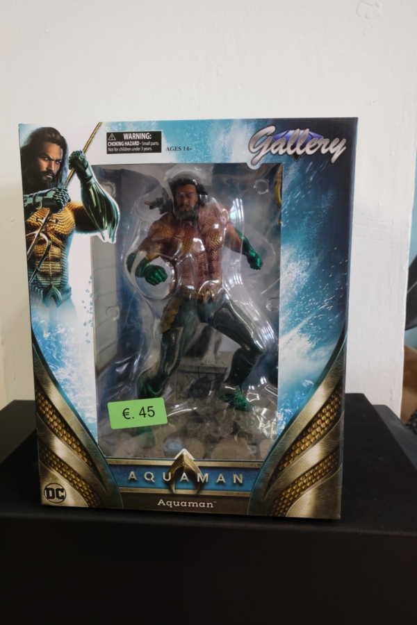 aquaman the film pvc statue