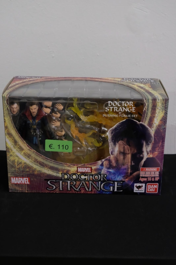 Dr Strange burning flame sh figuarts