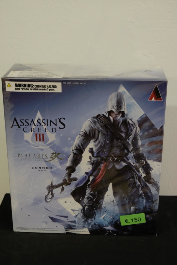 Assassin Creed III Connor playarts statue